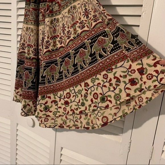 Boho Hippie Print Camel Elephant Floral Flowy Midi Skirt size Medium - Picture 3 of 7